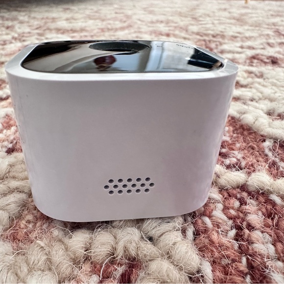 Blink Mini Smart Security Camera Indoor Plug-In Motion Detection - Picture 3 of 7